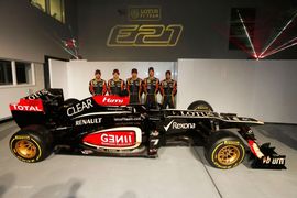 Lotus prvi predstavio bolid