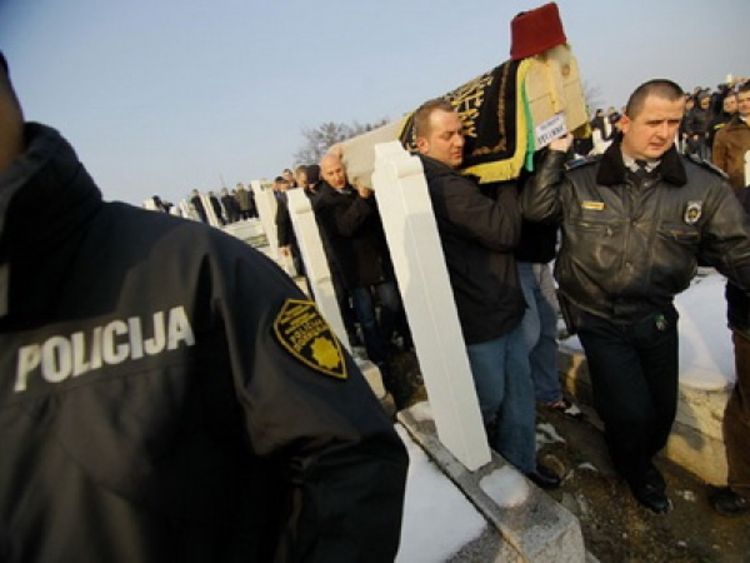 Sahranjen policajac Muhidin Pivodić