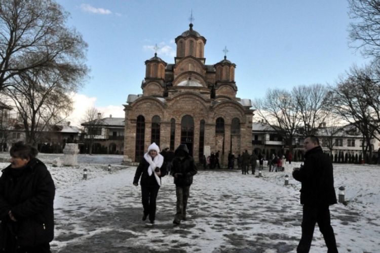 Devetorica Srba puštena da se brane sa slobode