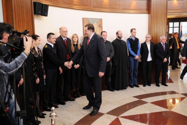 Orden Republike Srpske za VMA i Đokovića