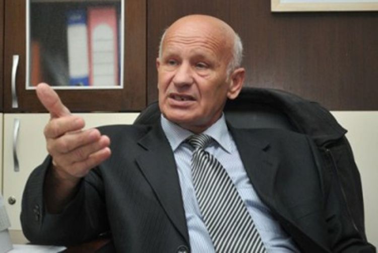 Odobašić vraćen na posao