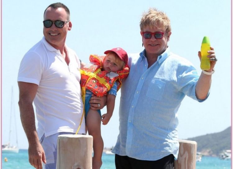 Elton Džon drugi put tata