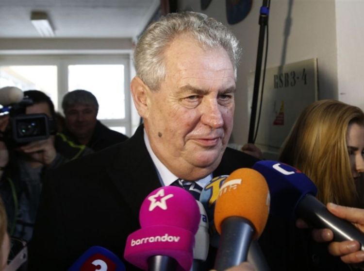 Zeman vodi u Češkoj