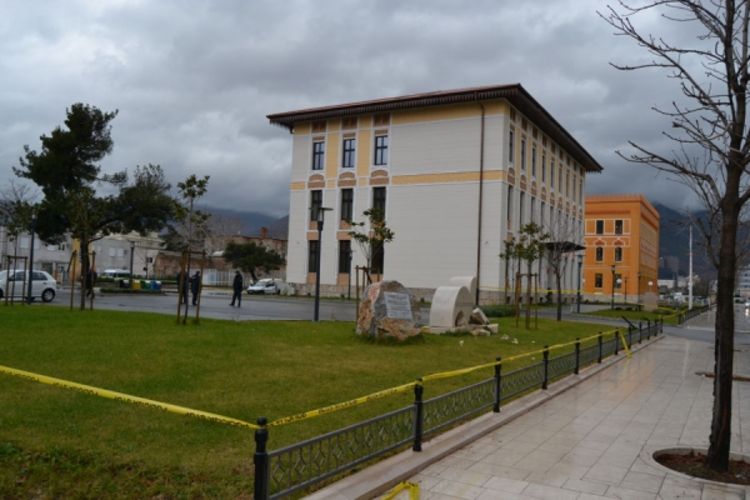Potraga za krivcima za miniranje spomenika