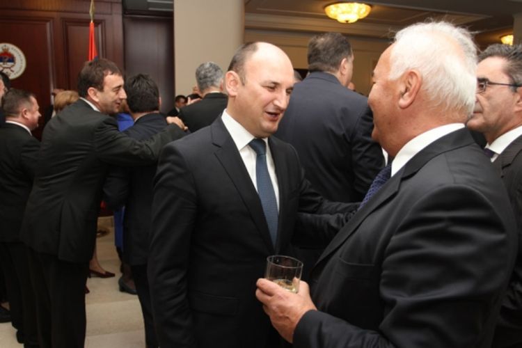 Izetbegović traži ukidanje Dana RS