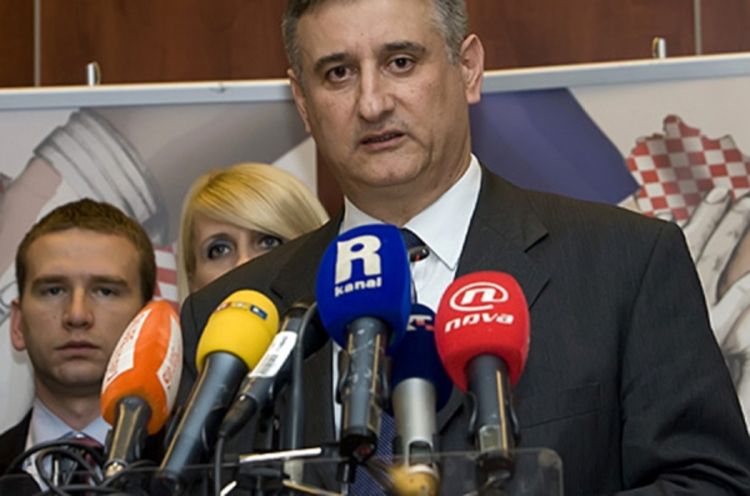 HDZ zabranio političarkama da nose štikle
