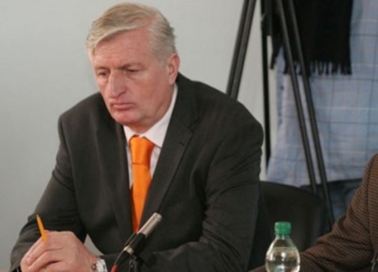 Sahranjen Sulejman Redžić
