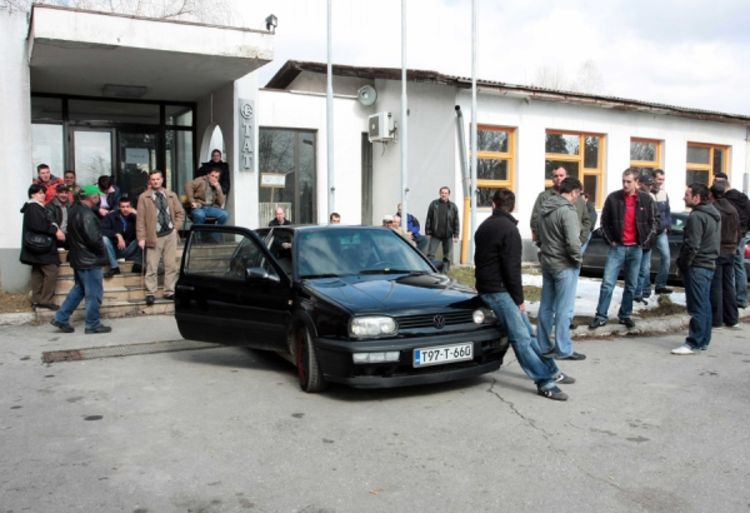 Opasnost od prodaje E-TAT u bescijenje