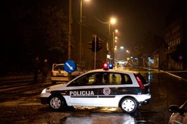 Bombaški obračun u Tuzli: Biznismen u teškom stanju