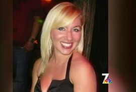 Seksi profesorka (35) trudna sa učenikom (17)