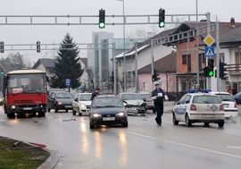 Banjaluka: Povrijeđena u sudaru autobusa i renoa