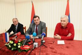 Saglasni da Vlada RS sutra podnese ostavku