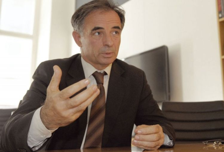Pupovac: Ćirilica nije ratno pismo