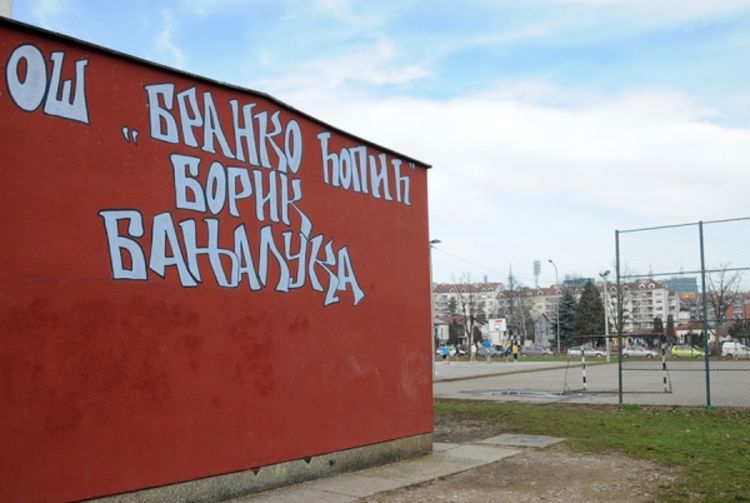 Gašenjem reflektora žele da smanje buku