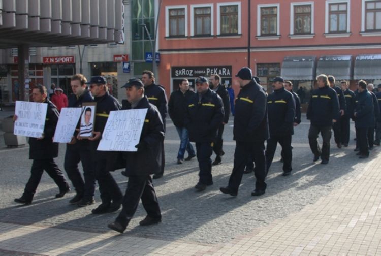 Apel iz Pošta Srpske: Ne najavljujte isplate penzija