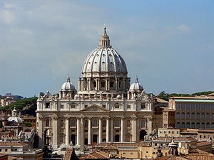 Munja pogodila Baziliku Svetog Petra poslije papine ostavke