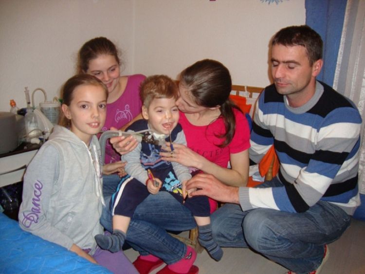 Borac igra za Milana