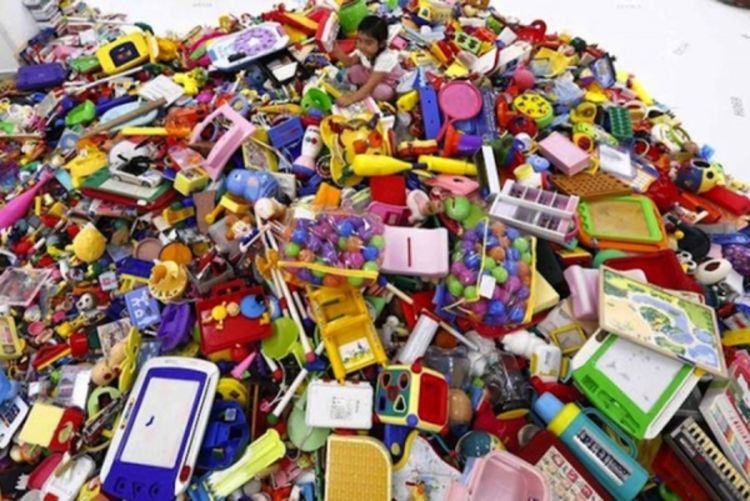 SZO upozorava: Ubojita plastika kriva za rak, neplodnost i urođene mane