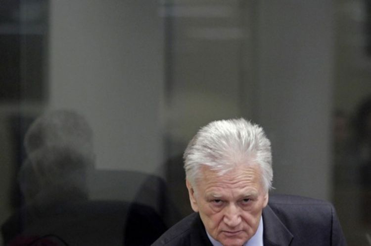 Perišić, oficir sa (kontroverznom) političkom karijerom