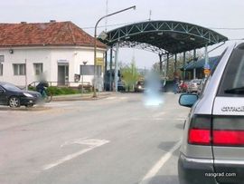 Na prelazu Brod čeka se pola sata