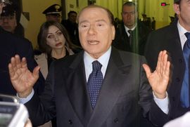 Berluskoni oslobođen optužbi za utaju poreza