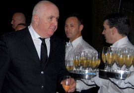 Aci Đukanoviću odšteta od 12 miliona evra