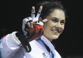 Dačić uručio Milici Mandić ključeve stana
