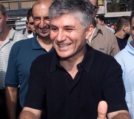 Život Zorana Đinđića: Od energičnog učenika do premijera