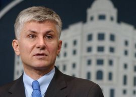 Oko 50.000 ljudi odalo počast Đinđiću: Naučio nas je šta znače ...