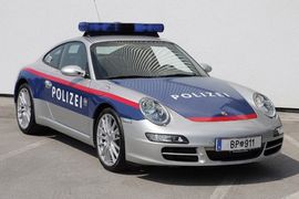 U lančanom sudaru 100 vozila stradala jedna osoba