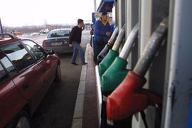 Sipaju gorivo i za pet maraka