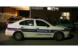 Par pronađen mrtav u kući, sumnja na ubistvo i samoubistvo