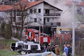 Tuzla: Ubio gazdu pa pucao sebi u glavu