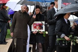 Sahranjena Nora Šitum: Spavaj mali umorni strašni lave