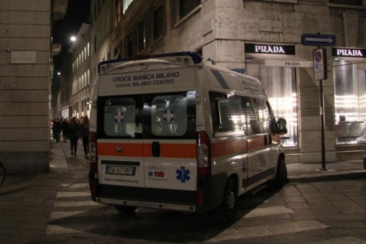 Ubio dvije službenice, pa sebe