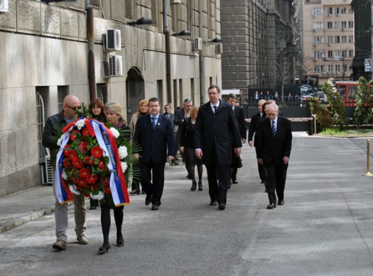 Članovi vlade odali počast Zoranu Đinđiću