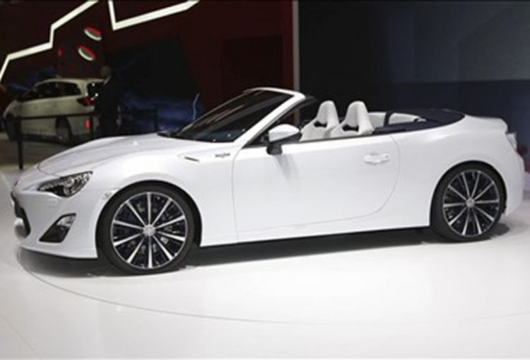 Svjetska premijera tojote FT-86 open koncept