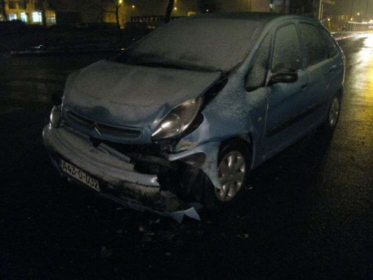 Četvoro povrijeđih u sudaru u Bijeljini