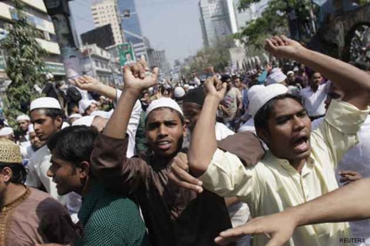 Student prebijen na smrt, protesti širom Bangladeša