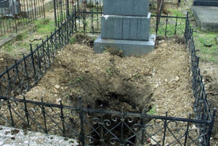 Novi čin mržnje u Hrvatskoj: Oskrnavljeno grobno mjesto vladike Teofana