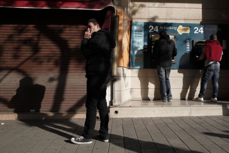 Pravoslavna crkva izvlači Kipar iz problema