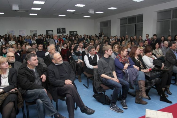 Istine se pišu samo maternjim jezikom