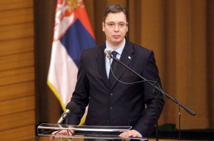 Vučić: Gde to ima kredit od 3,5 miliona evra na ličnu kartu?