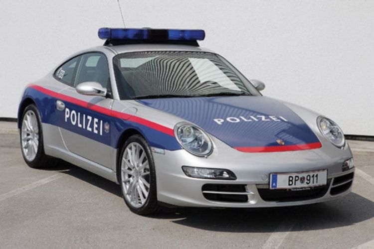 U lančanom sudaru 100 vozila stradala jedna osoba