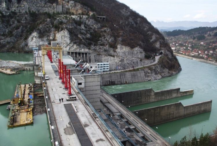Glavni radovi na sanaciji procurivanja vode ispod brane