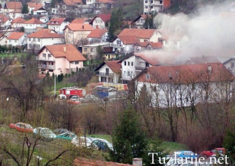 Tragedija u Tuzli zbog otkaza: Ubio gazdu, zapalio mu kuću, pa presudio sebi