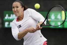 Jankovićeva u polufinalu poslije 500. pobjede u karijeri