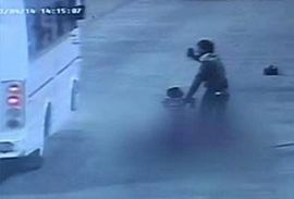 Sat vremena molio za pomoć kraj umirućih žene i bebe, niko nije htio ...