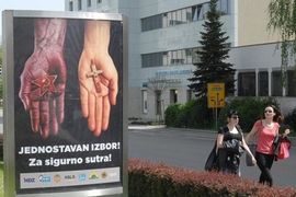 Sporni plakati  nestaju sa sisačkih ulica