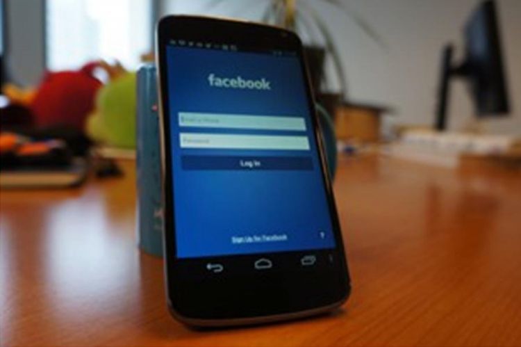 Novi detalji o Facebook telefonu